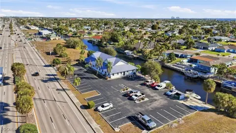 Waterfront Commercial Building in Cape Coral
