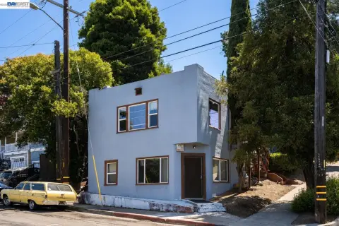 Duplex with Detached Garage