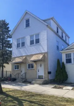 Belmont Cragin Multi-Unit Property