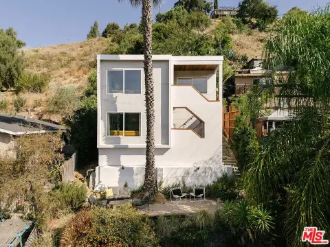 Vacant Duplex with Outdoor Spaces