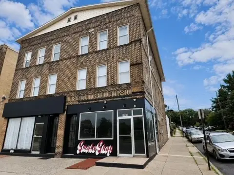 Corner Retail Storefront Suite