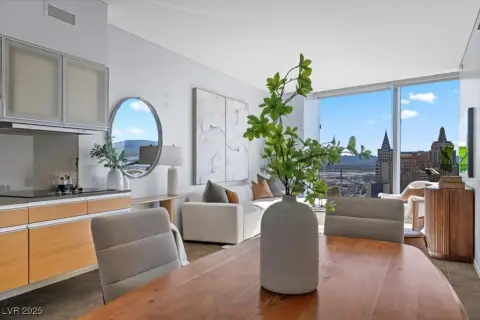 Las Vegas Strip High-Rise Condo