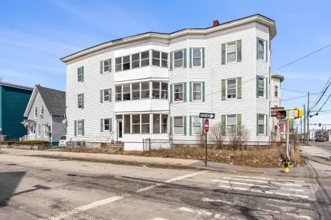 Spacious Manchester Triplex on Corner Lot