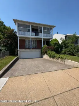 Corner Duplex with Legal 2 Units