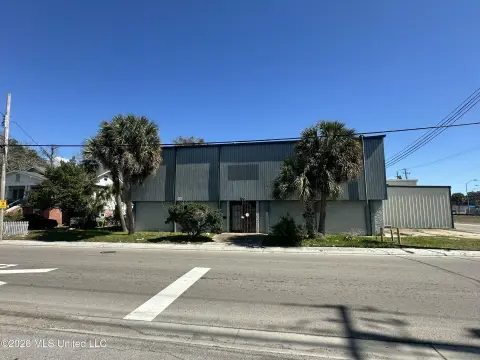 Light Industrial Flex Building