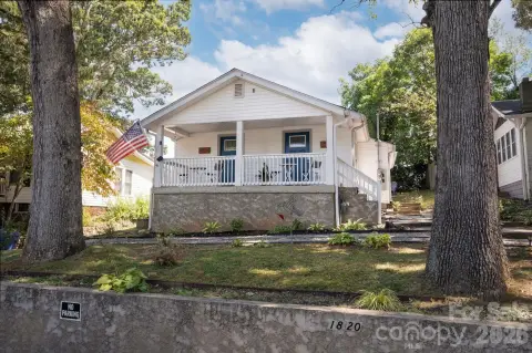 Renovated Duplex with Private Yards