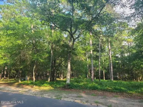 Gated Cul-de-Sac Residential Lot