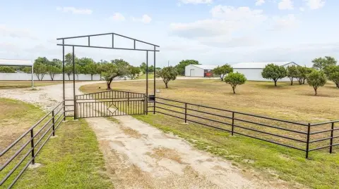 Stephenville Multi-Use Acreage For Sale