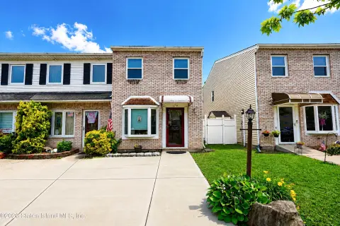 Semi-Detached Home with Backyard