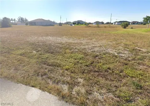 Residential Lot in Growing Neighborhood