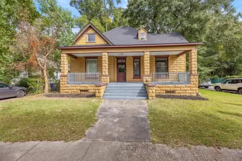 Triplex with Three Two-Bedroom Units