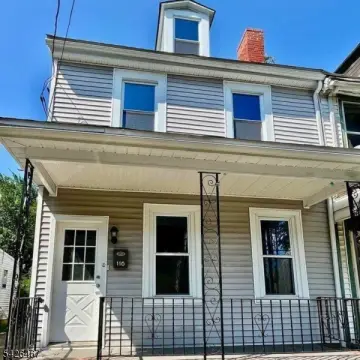 Renovated Duplex with Private Driveway
