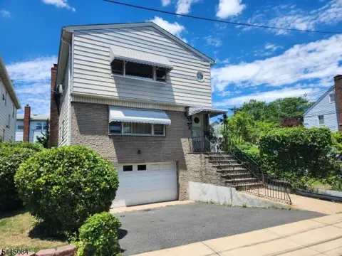 Two-Unit Over-Under Duplex