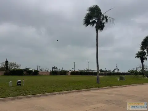 Residential Lot with Boat Slip