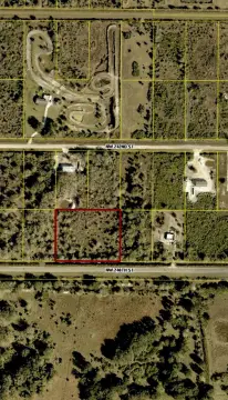 Spacious Land in Okeechobee, FL