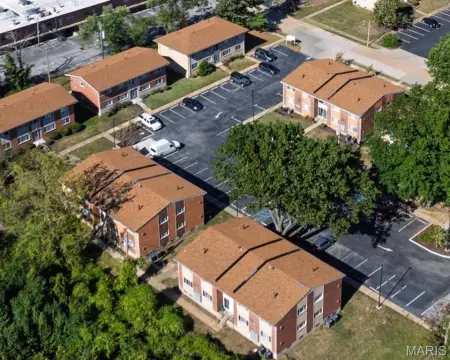 32-Unit Apartment Building