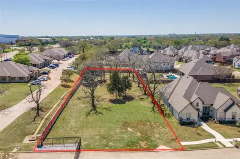 Expansive Corner Lot in Arlington