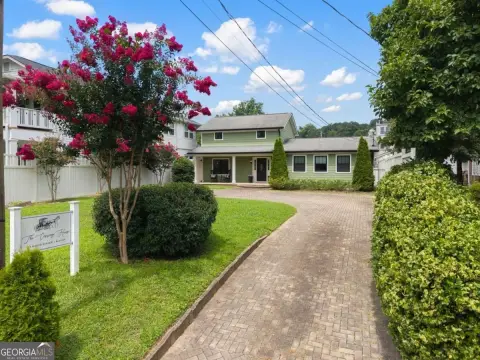 Short-Term Rental Property with Private Parking