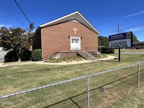 Brick Church and Ministry Facility