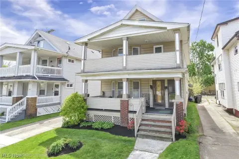 Cleveland Duplex: Updated and Classic