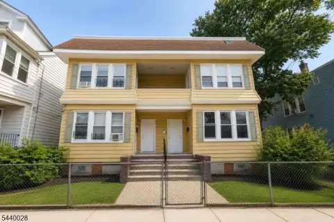Four-Unit Multifamily with Vacant Unit