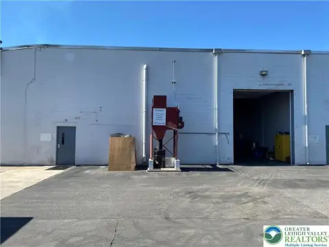 Hereford Twp Warehouse with Office
