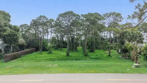 Golf Course Lot in Jupiter