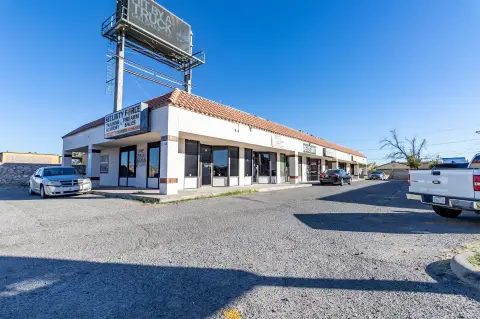 El Paso Retail Building