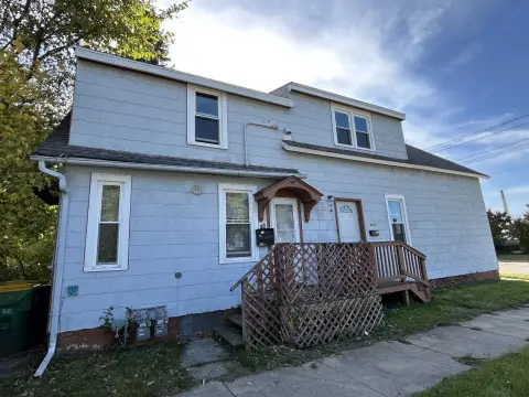 Duplex with Updated Windows