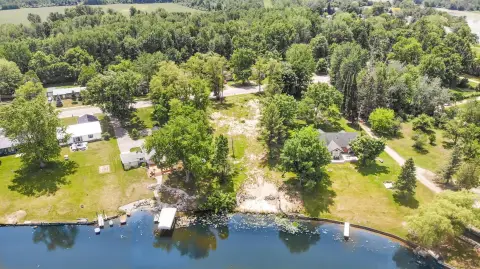 Waterfront Land on Ross Lake