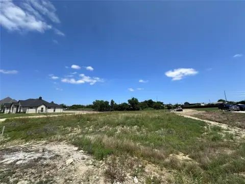 Residential Land in Azle, Texas