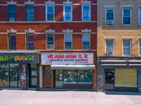Brooklyn Mixed-Use Property For Sale