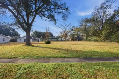 Residential Lot Near McNeese