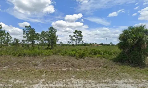 Oversized Lot in Lehigh Acres