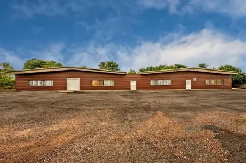 Gordonville Warehouse on Highway 377