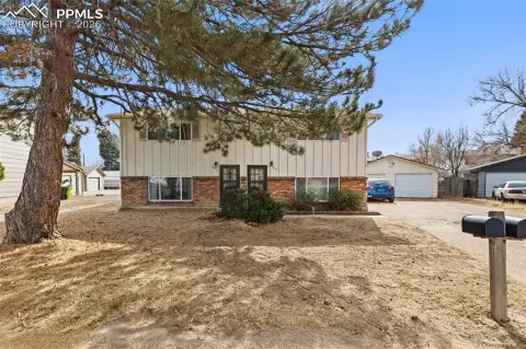 Spacious Duplex in Colorado Springs