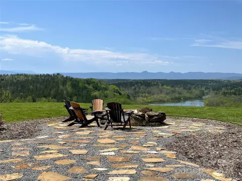 Lake Rhodhiss Estate Buildable Lot