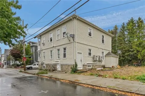 Duplex with Finished Lower Level