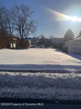 Vacant Lot in Throop Borough