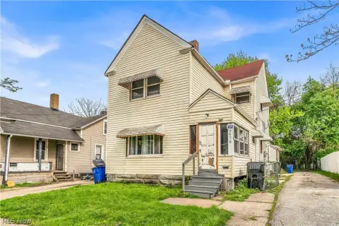 Cash-Flowing Duplex with Upside Potential