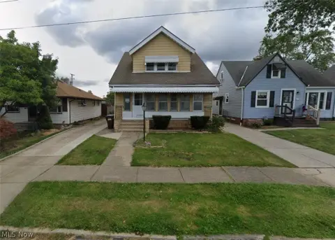 Vacant Duplex for Sale