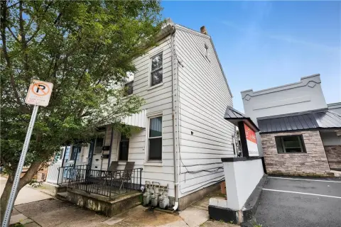 Duplex with Two One-Bedroom Units