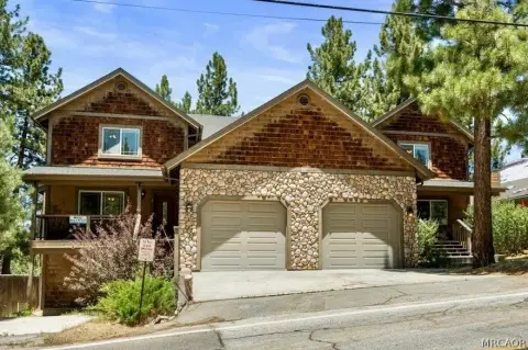 Duplex with Rear Alley Access