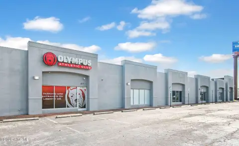 Multi-Tenant Shopping Center