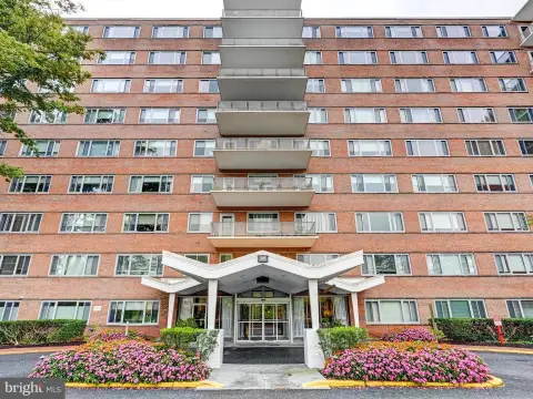 2-Bedroom Cooperative Apartment