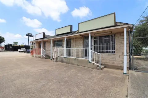 Retail Storefront Space