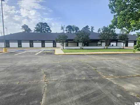 Medical Office Building with Suites