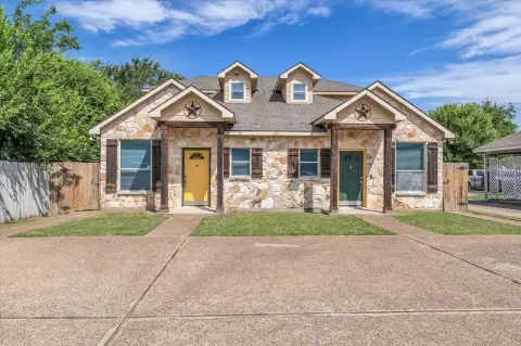 Two-Unit Duplex with Private Yards