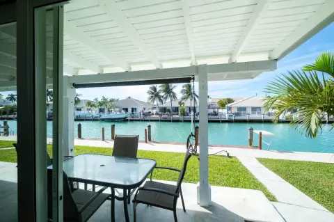 Waterfront Half-Duplex