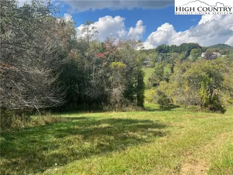 Residential Land in Sparta, NC